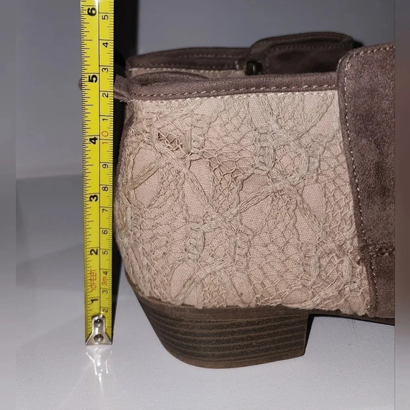 Arizona suede and lace ankle boots Size 9.5 EUC - Picture 7 of 7